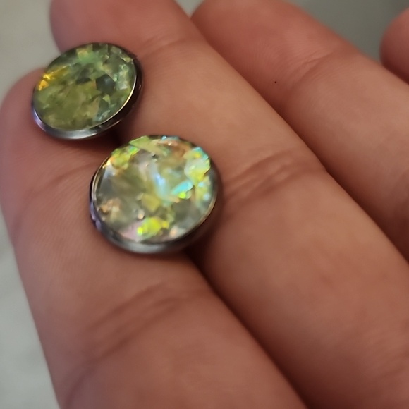 handmade stud earrings - Picture 3 of 3